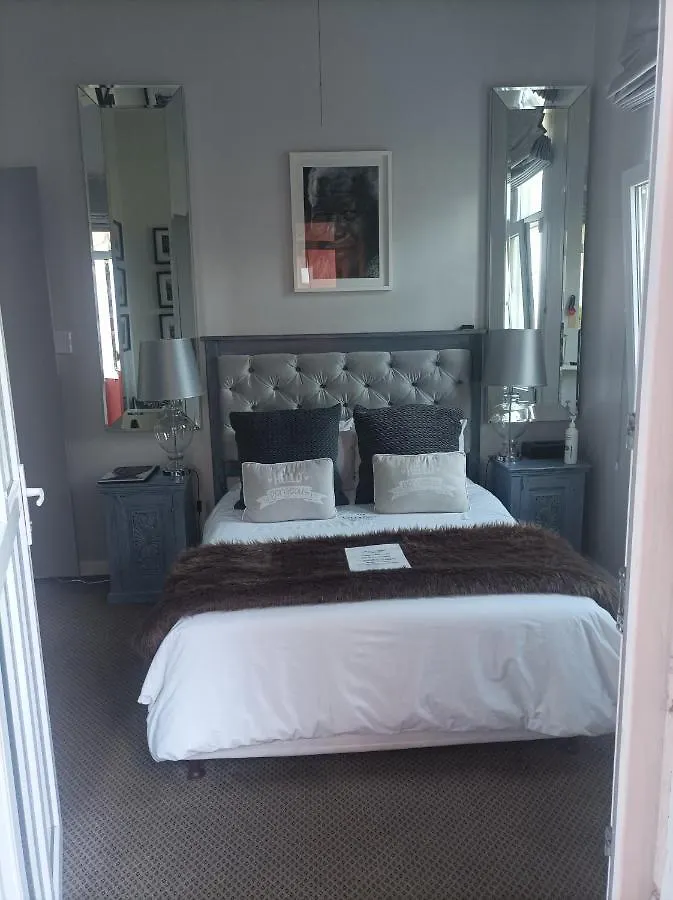 The Villa Rosa Hotel & Self-Catering Apartments Cape Town